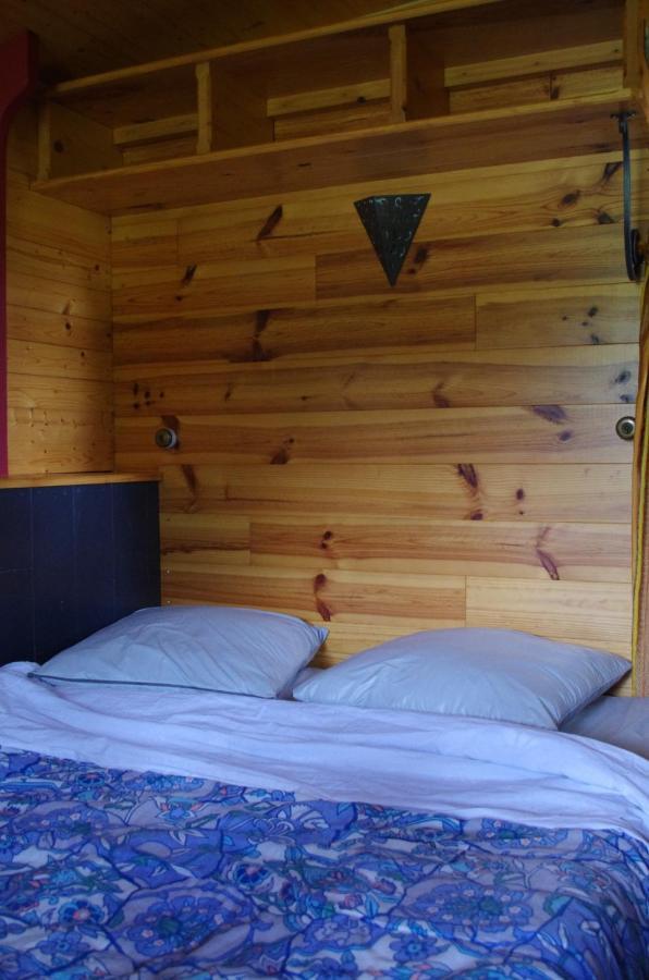 Готель Camping La Bergerie La Chapelle-Achard Екстер'єр фото